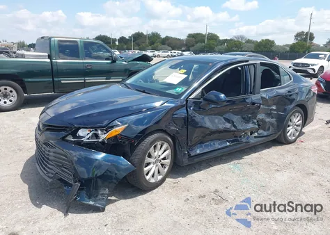 2019 Toyota Camry Le из США, поврежденный, VIN 4T1B11HKXKU732905